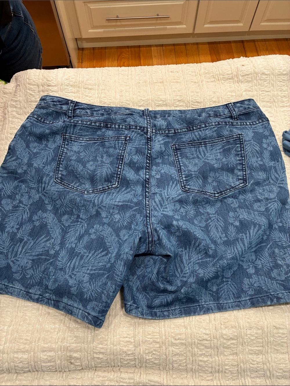 Christopher & Banks Blue Polka Dot Denim Shorts/Blue Floral Denim Shorts 2 Pair - Picture 4 of 5